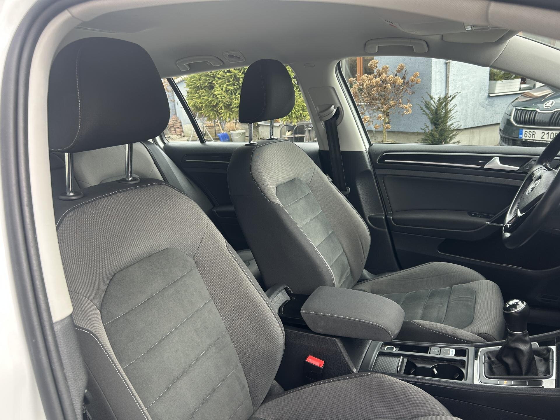 Volkswagen Golf Kombi 2,0 l 110 kw