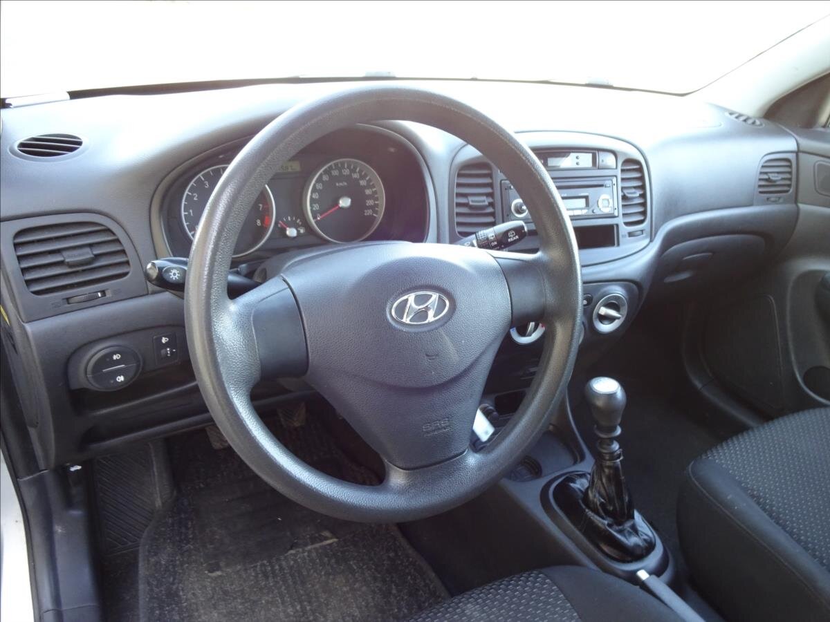 Hyundai Accent Hatchback 1,4 l 71 kw