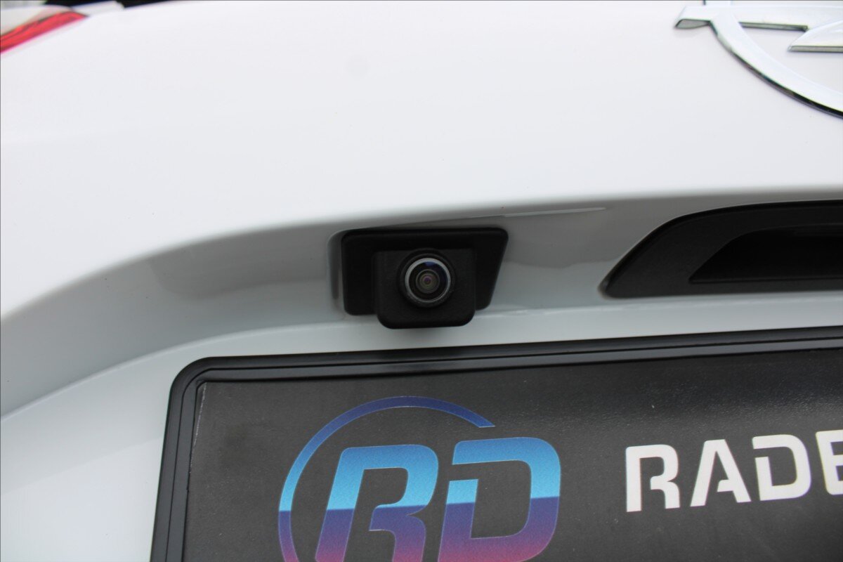 Opel Crossland X SUV 1,2 l 81 kw