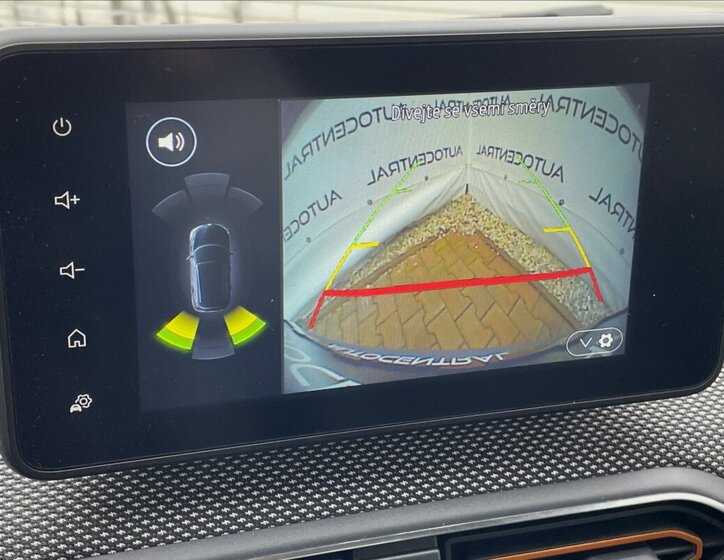 Dacia Sandero Hatchback 999,0 67 kw