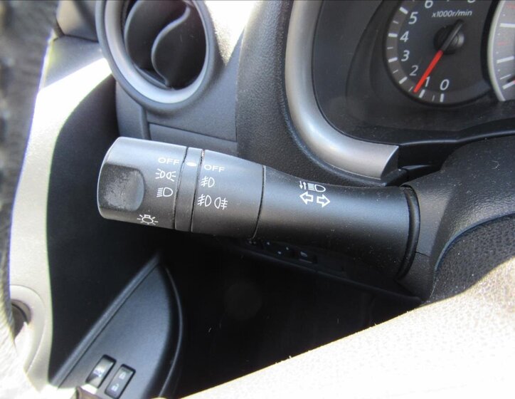 Nissan Micra Hatchback 1,2 l 59 kw