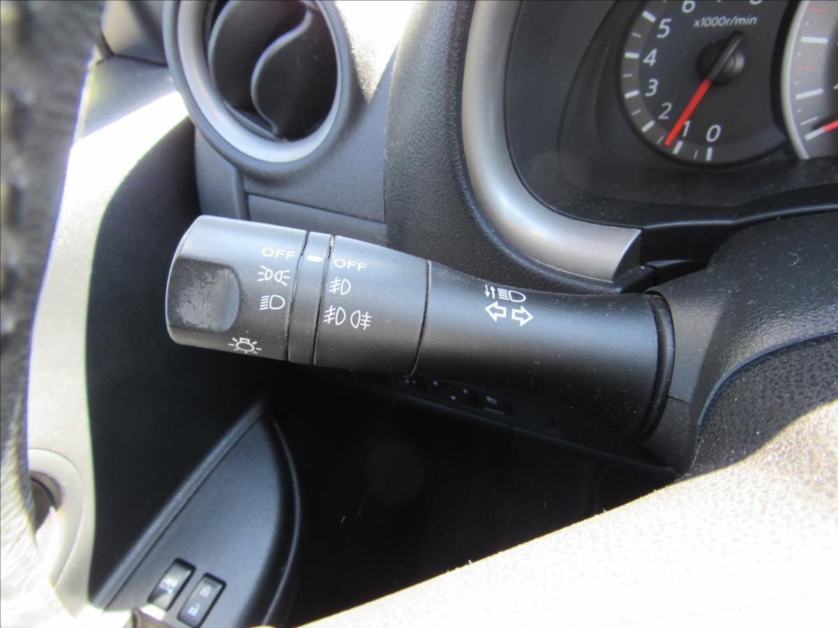 Nissan Micra Hatchback 1,2 l 59 kw