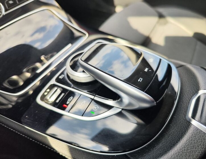 Mercedes-Benz Třídy E Kombi 2,0 l 143 kw