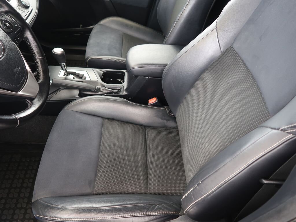 Toyota RAV4 SUV / Terénní 2,5 l 114 kw