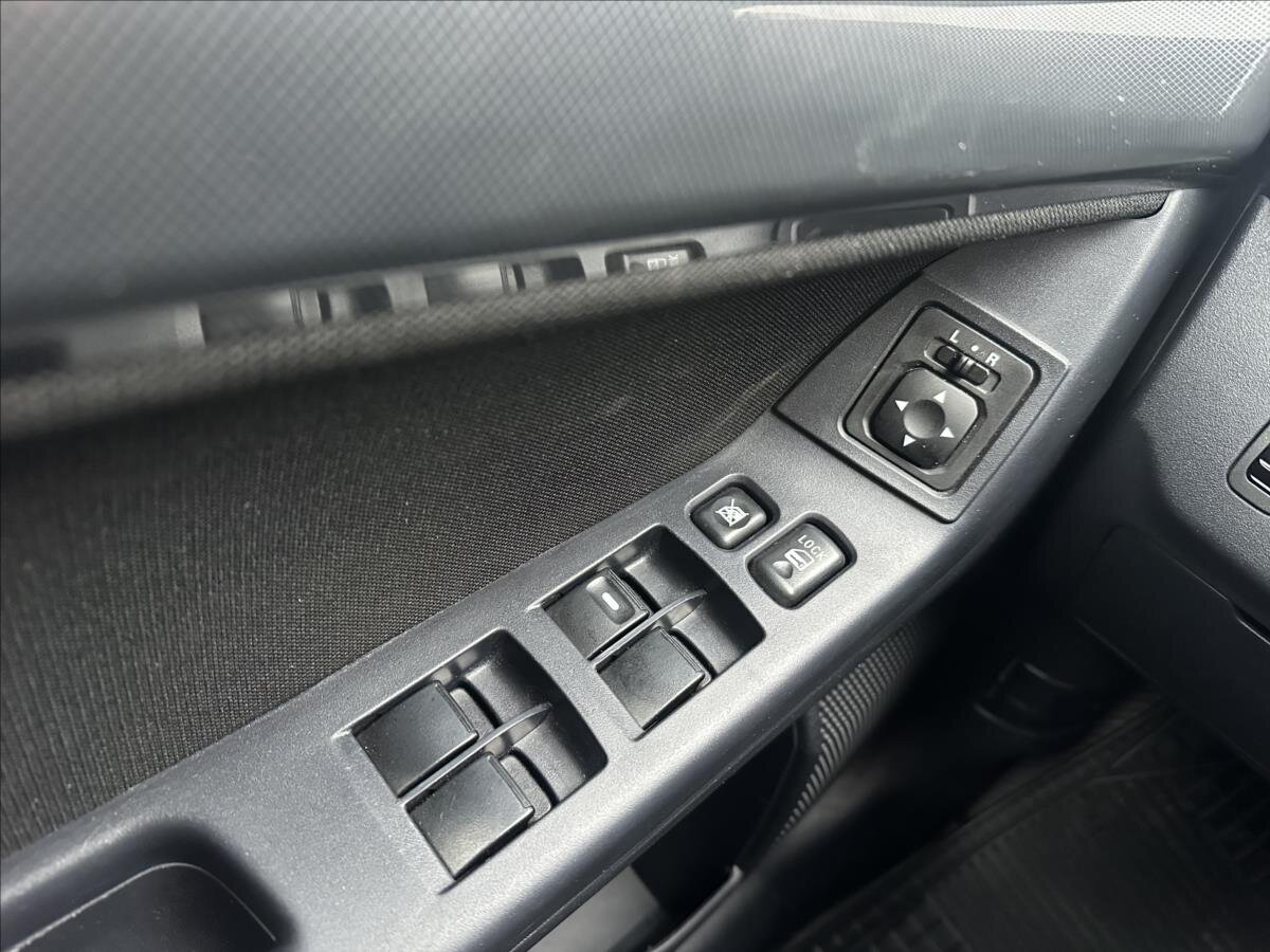 Mitsubishi Lancer Sedan 1,8 l 105 kw