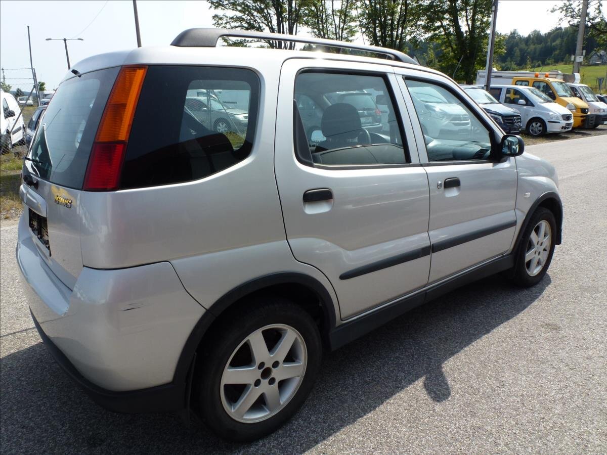Suzuki Ignis Kombi 1,5 l 73 kw