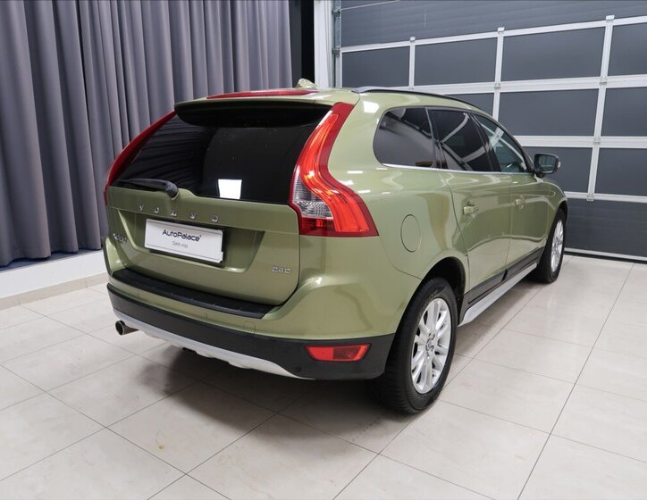 Volvo XC60 SUV / Terénní 2,4 l 120 kw