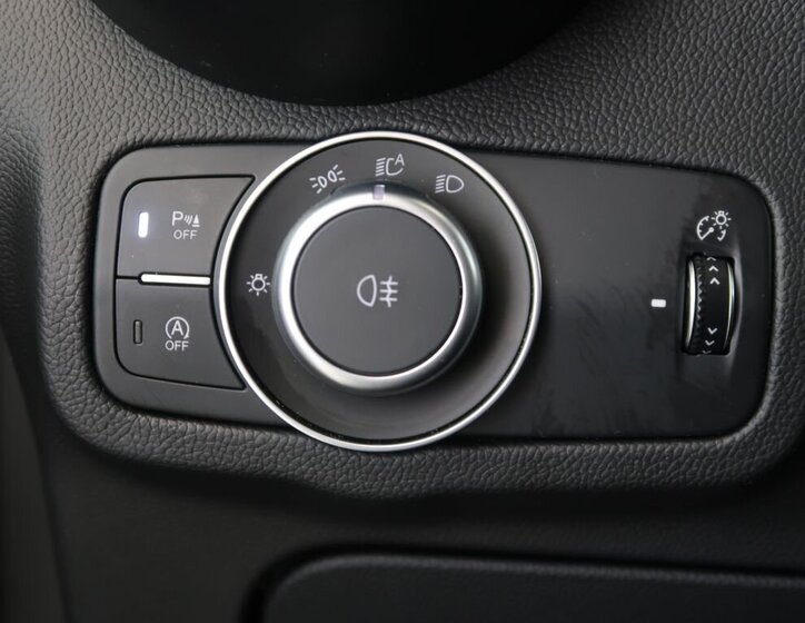 Alfa Romeo Stelvio SUV / Terénní 2,0 l 206 kw