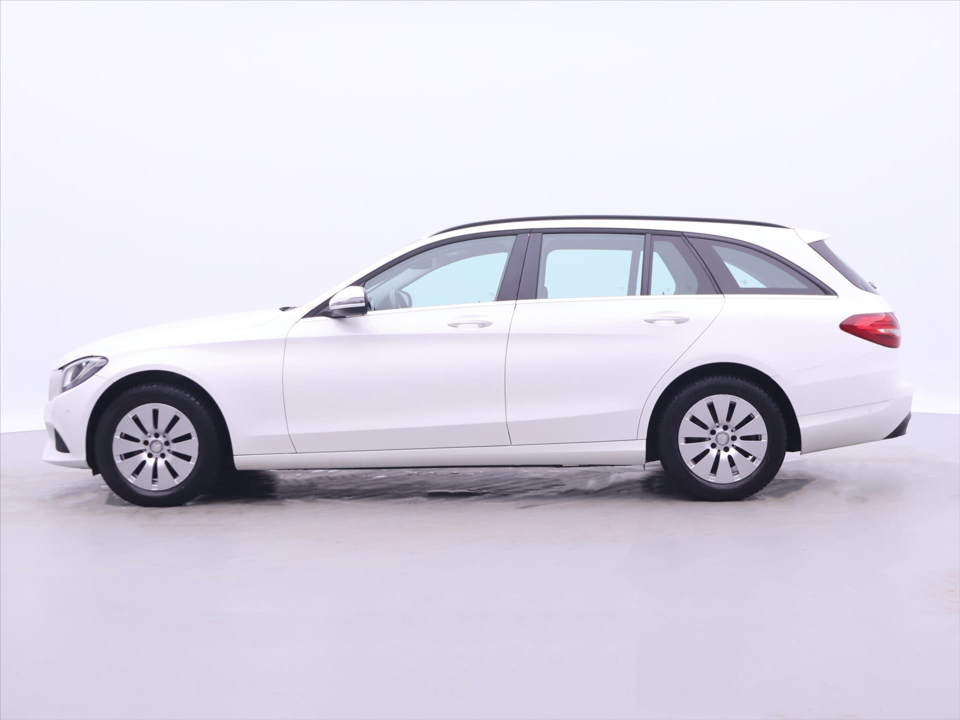 Mercedes-Benz Třídy C Kombi 2,1 l 100 kw