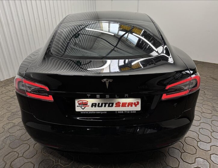 Tesla Model S Liftback 0,0 311 kw