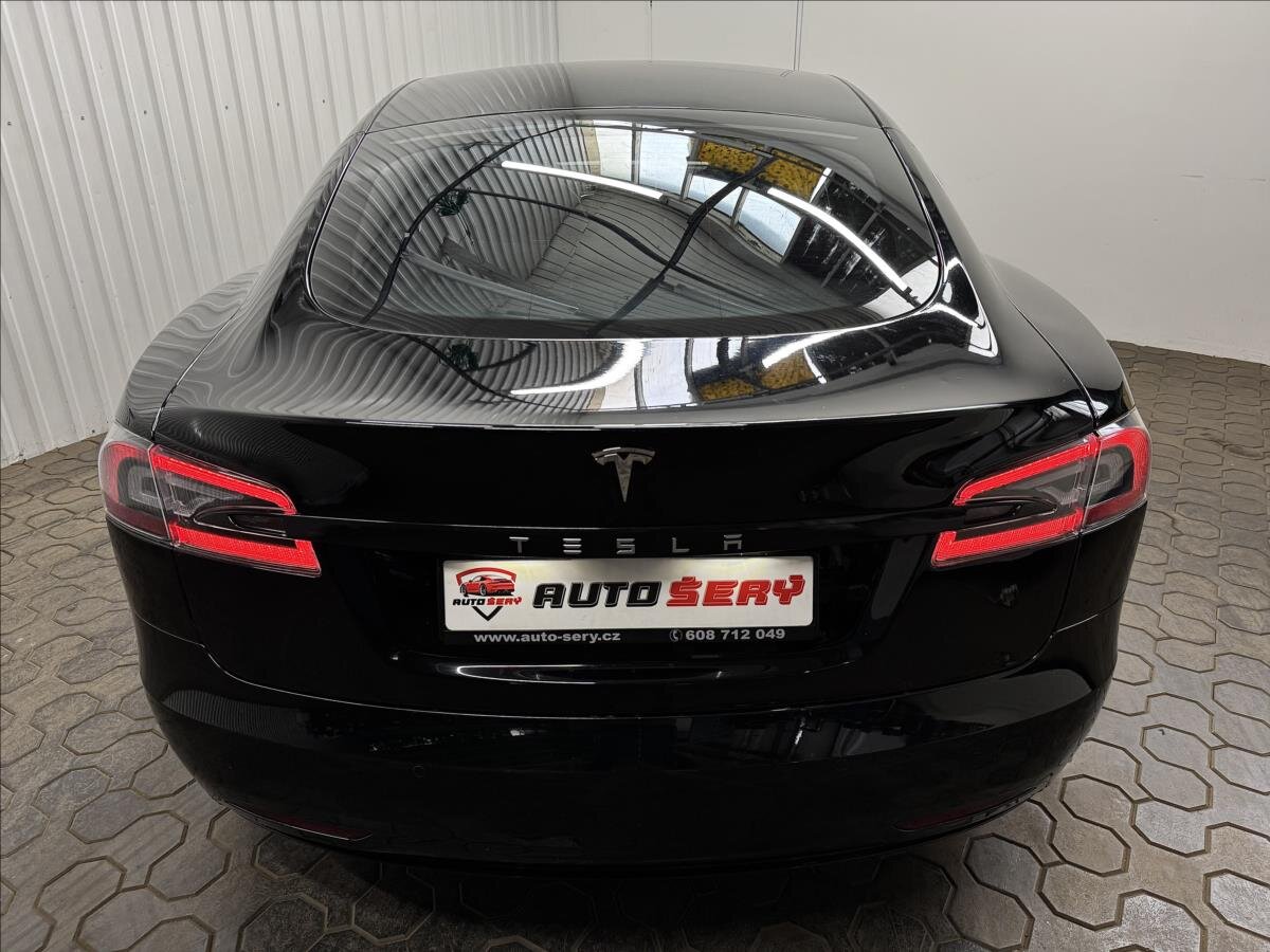 Tesla Model S Liftback 0,0 311 kw