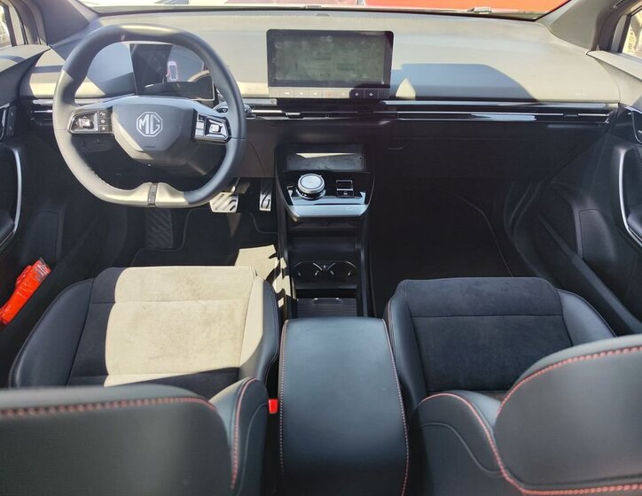 MG MG4 Hatchback 0,0 320 kw