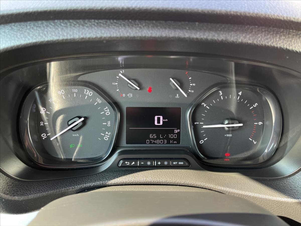 Opel Vivaro Ostatní 2,0 l 106 kw