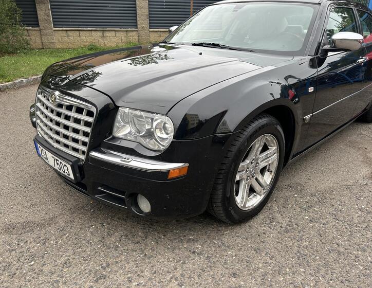 Chrysler 300C 5
