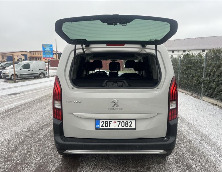 Peugeot Rifter 44
