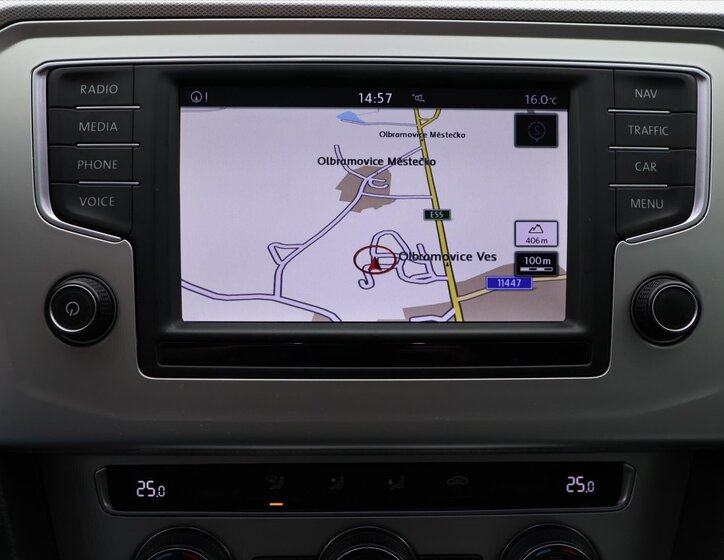 Volkswagen Passat Kombi 1,6 l 88 kw