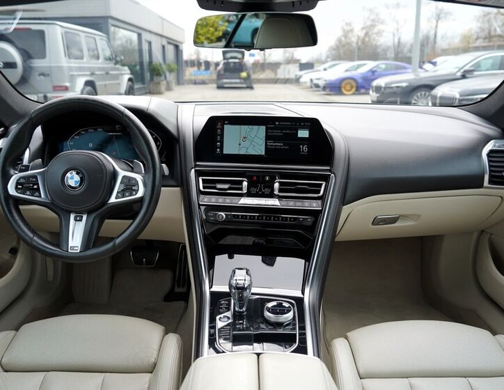 BMW Řada 8 Kabriolet 4,4 l 390 kw