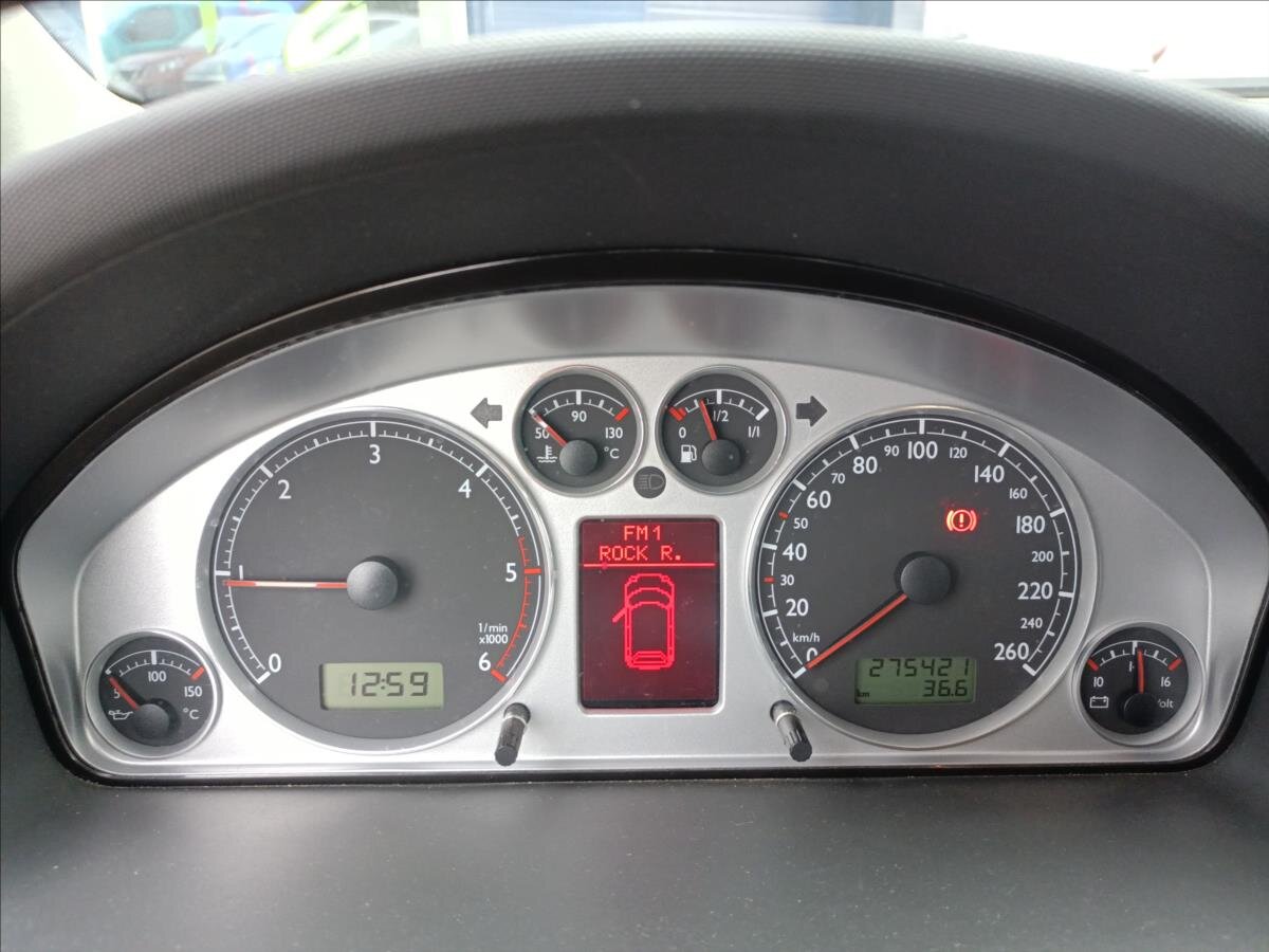 Volkswagen Sharan MPV 2,0 l 103 kw