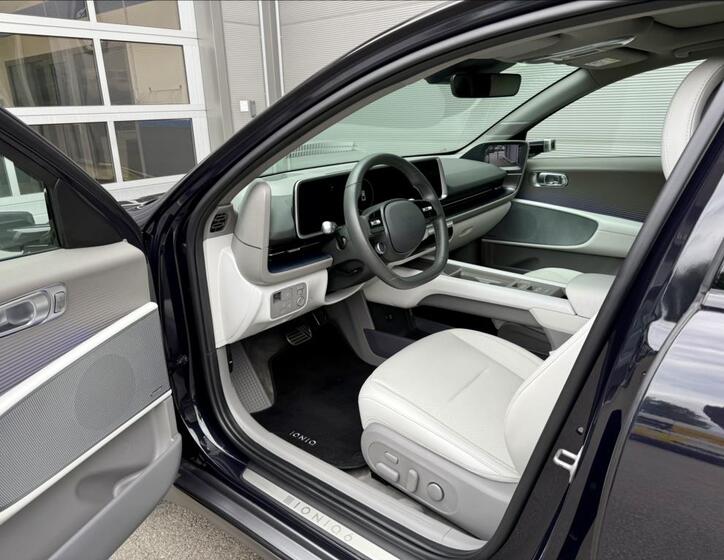 Hyundai Ioniq 6 8