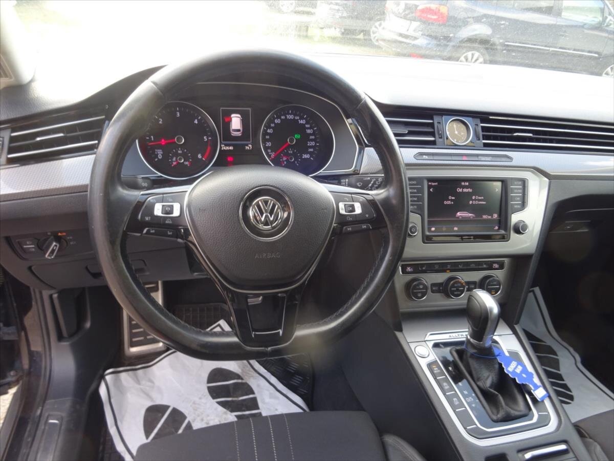 Volkswagen Passat Kombi 2,0 l 140 kw