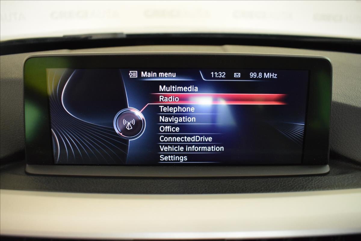 BMW Řada 3 Sedan / Limuzína 1,6 l 100 kw