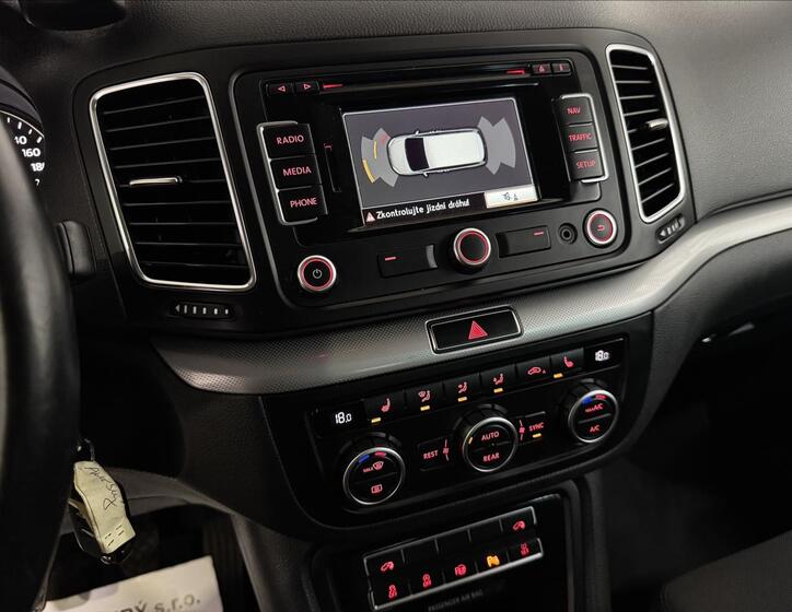 Volkswagen Sharan 25