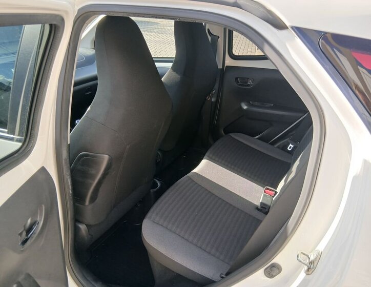 Toyota Aygo Hatchback 998,0 53 kw