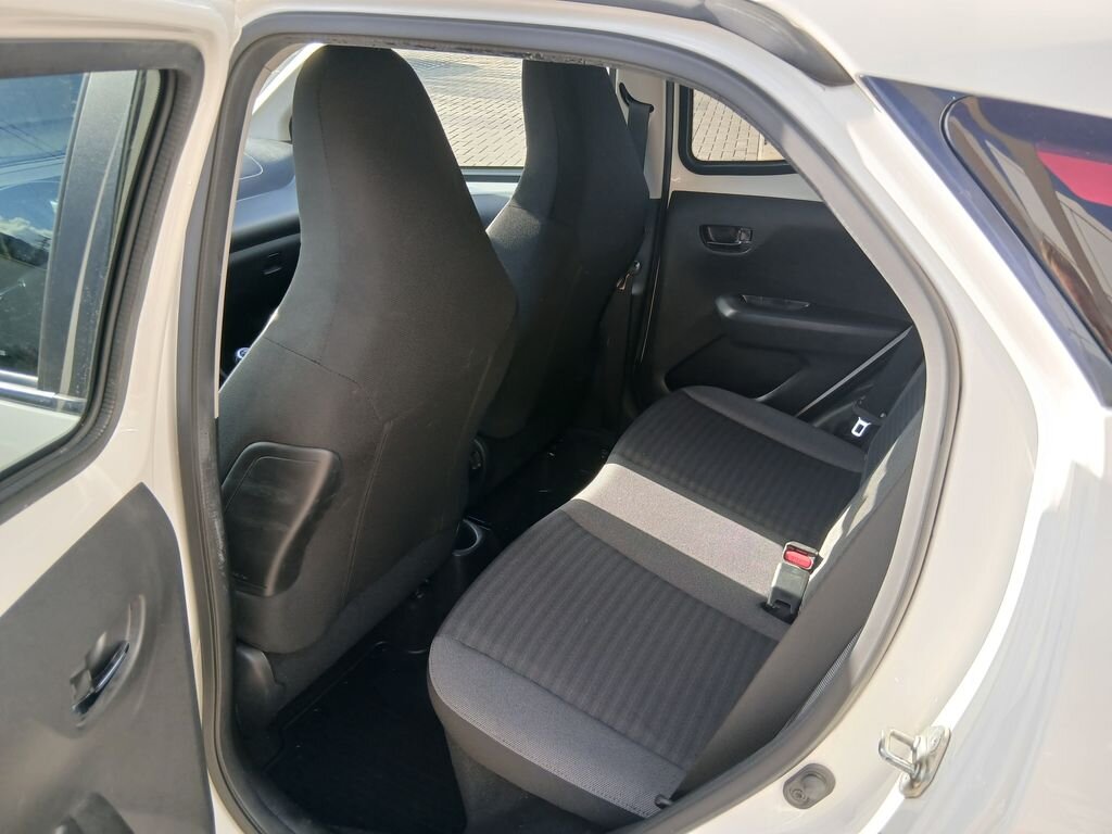 Toyota Aygo Hatchback 998,0 53 kw