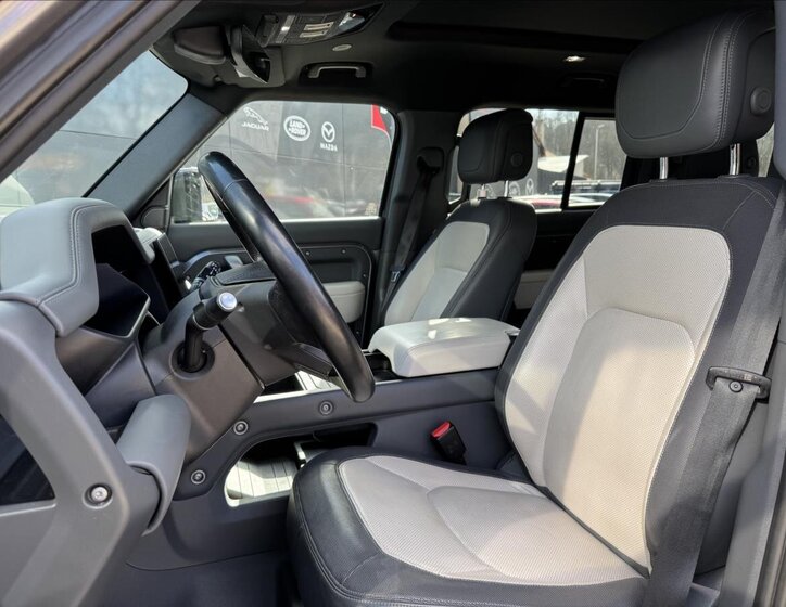 Land Rover Defender SUV / Terénní 3,0 l 221 kw