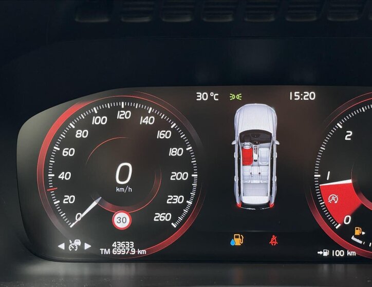 Volvo XC90 SUV 2,0 l 173 kw