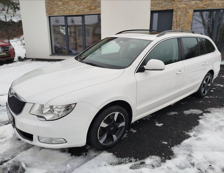 Škoda Superb Kombi 2,0 l 103 kw