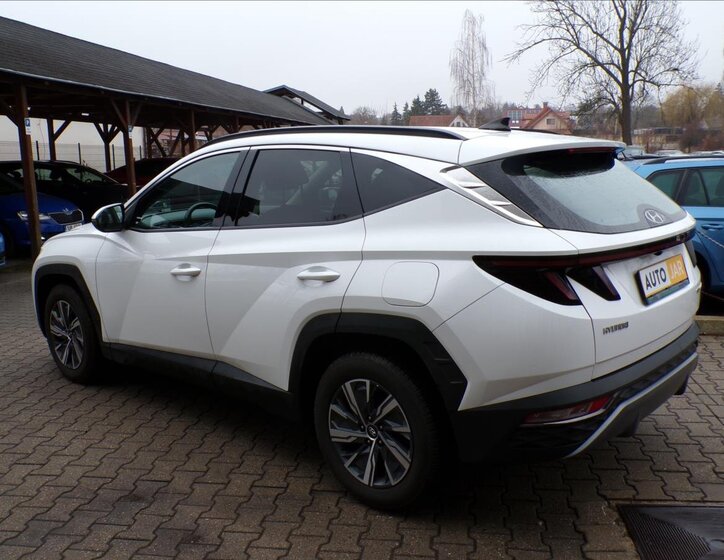 Hyundai Tucson SUV 1,6 l 110 kw