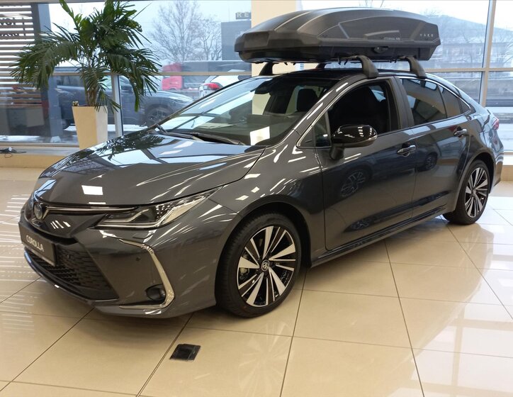 Toyota Corolla Sedan / Limuzína 1,8 l 72 kw