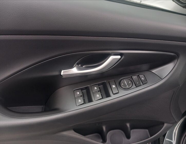 Hyundai i30 Hatchback 1,5 l 70 kw