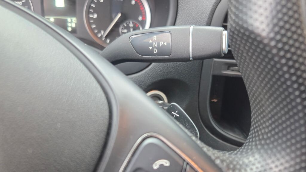 Mercedes-Benz Vito Skříň 2,0 l 120 kw