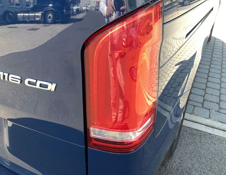 Mercedes-Benz Vito 11