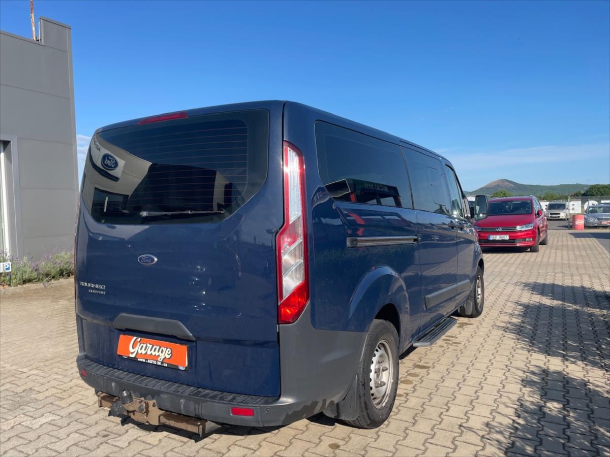 Ford Tourneo Custom