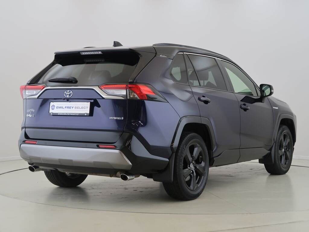 Toyota RAV4 SUV / Terénní 2,5 l 131 kw