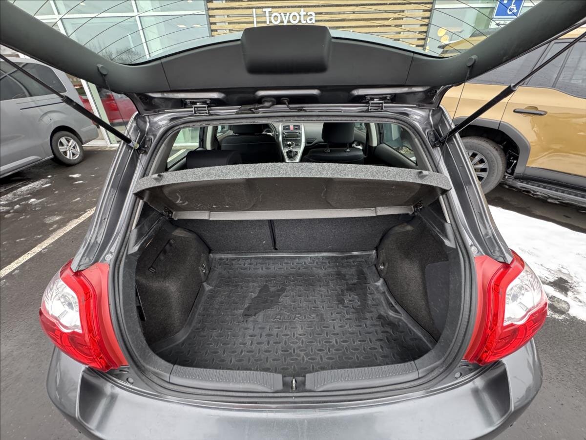 Toyota Auris Hatchback 1,6 l 97 kw