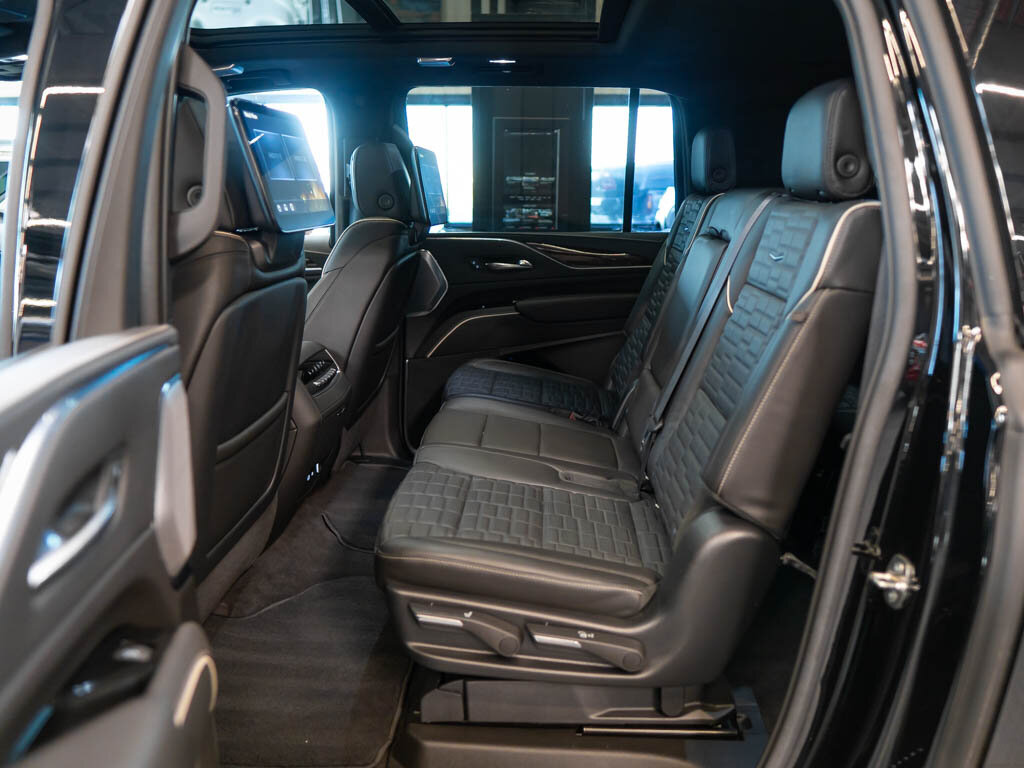 Cadillac Escalade SUV / Terénní 6,2 l 313 kw