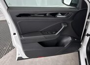 Volkswagen T-Roc SUV / Terénní 2,0 l 221 kw