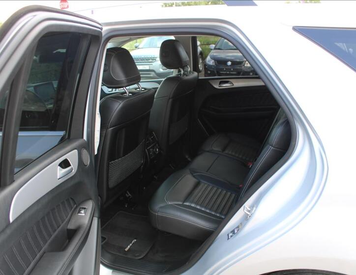 Mercedes-Benz GLE 11