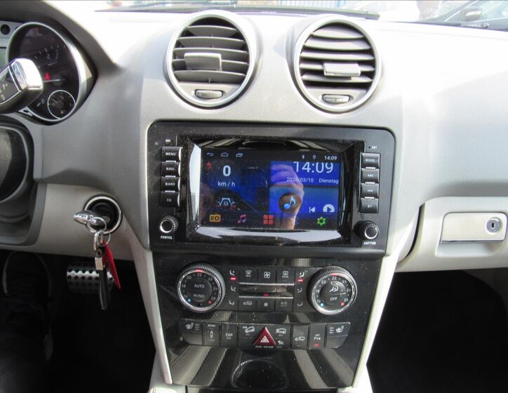 Mercedes-Benz Třídy M SUV / Terénní 3,0 l 165 kw