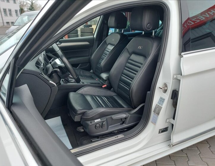 Volkswagen Passat 12