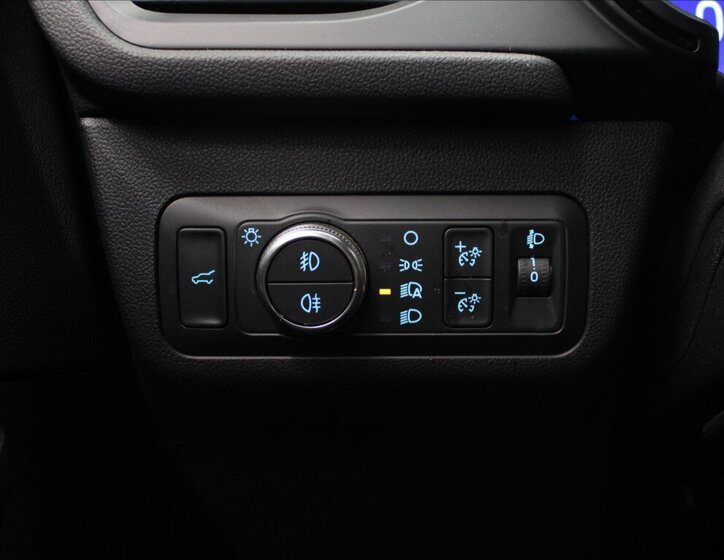 Ford Kuga SUV / Terénní 2,0 l 140 kw