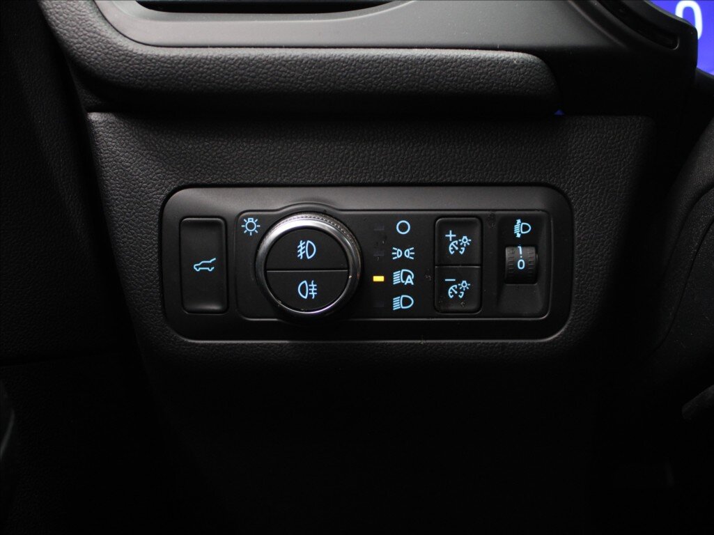 Ford Kuga SUV / Terénní 2,0 l 140 kw