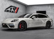 Porsche Panamera 1
