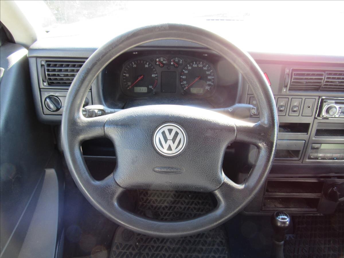 Volkswagen Caravelle Kombi 2,5 l 75 kw