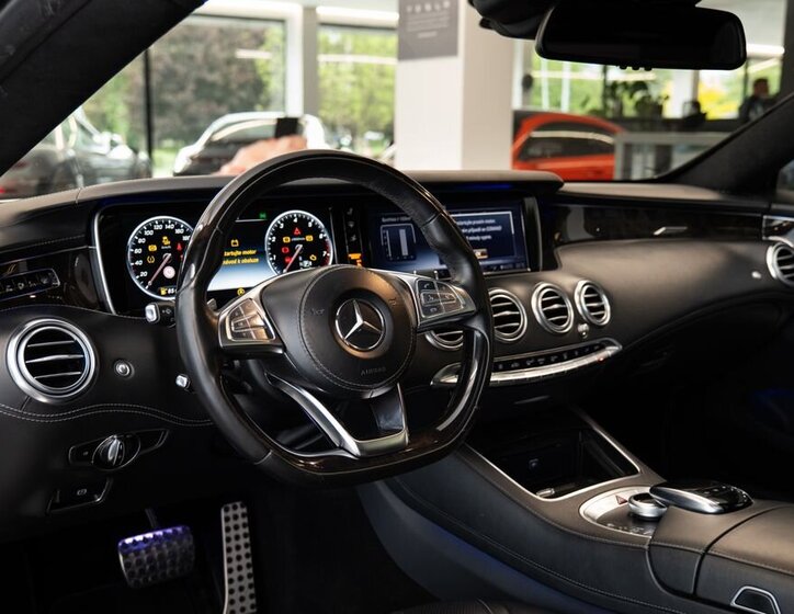 Mercedes-Benz Třídy S Kupé 4,7 l 335 kw