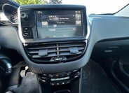 Peugeot 2008 SUV / Terénní 1,6 l 84 kw
